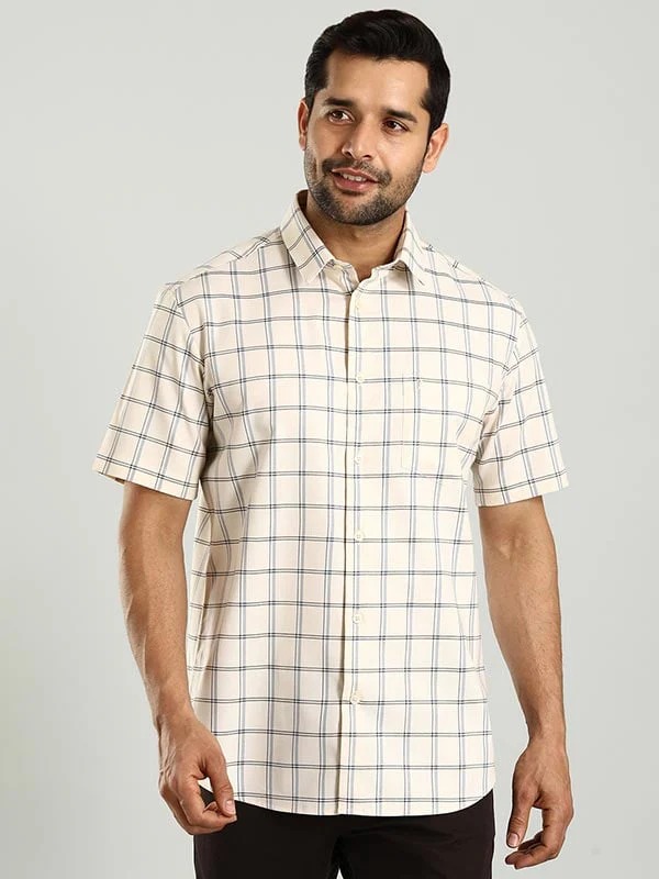 Indian Terrain Men's Regular Fit Half Sleeve Checkered Cream Shirt